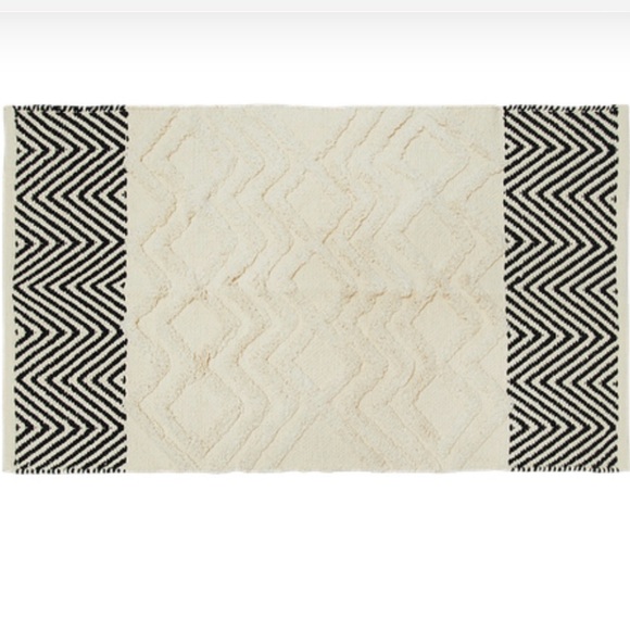 Summer & Rose Cream & Navy Decorative Rug - Picture 1 of 8